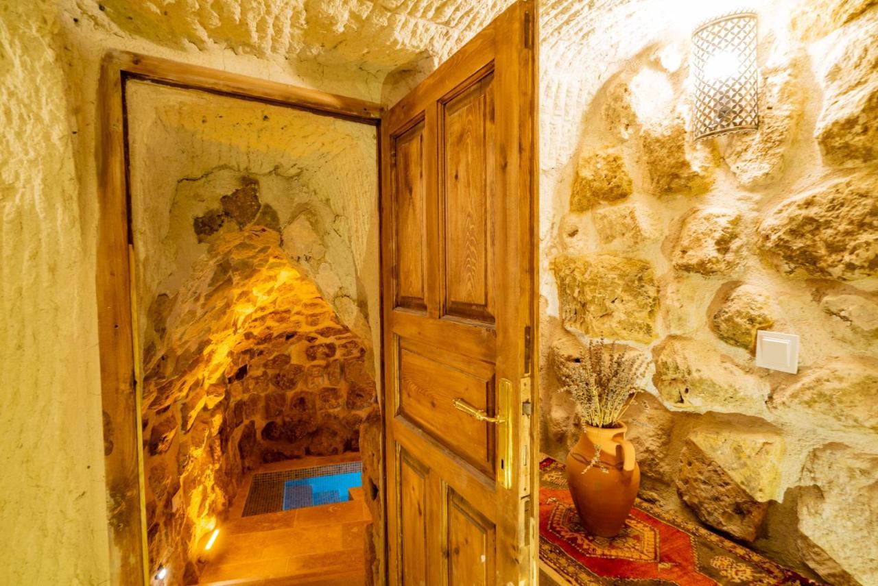 Отель Atilla's Cave 4*